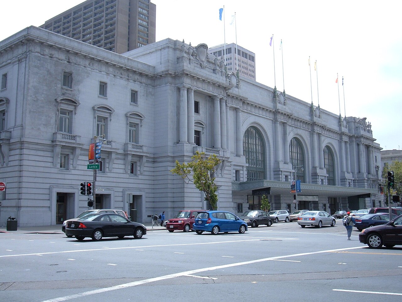 Bill Graham Civic Auditorium as seen from the southeast on Larkin Street.