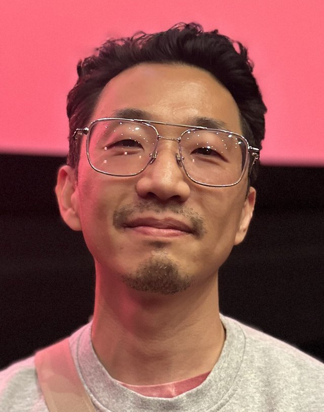 Lee Sung Jin